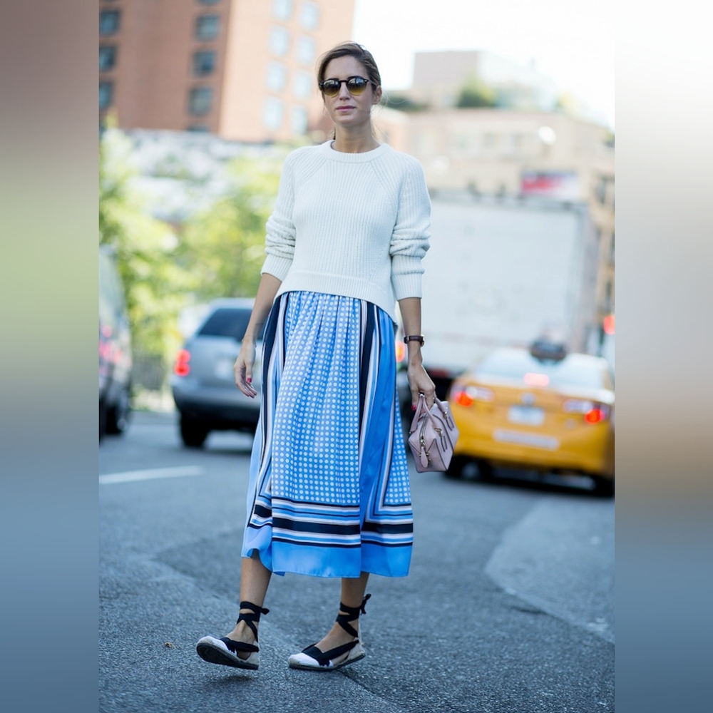 Michael Kors Blue and White Patterned A-Line Skirt